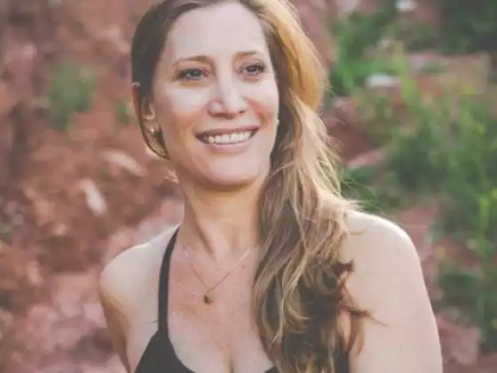 Lara Rosenberg,
                            Yoga, Yoga
                            Expert at Yoga et Pilates