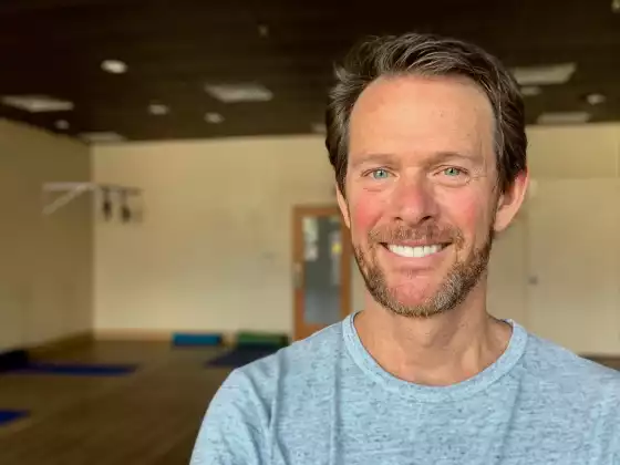 Jeff Bailey,
                            Spirituality, Spirituality, Health & Wellness, Health & Wellness, Health & Wellness, Yoga
                            Expert at Muestra de clase magistral GRATUITA con más de 30 clases