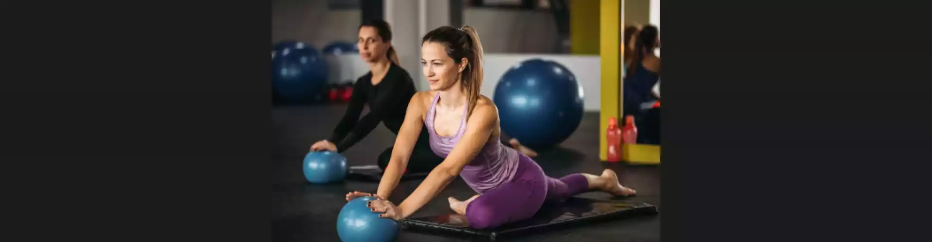 Pilates sur le ballon de stabilité - Online Class by Liz Chier